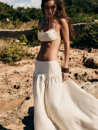 conjunto top e saia bege valquiria 0398 oásis resortwear