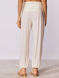 calça cenoura off white lune 18136 cia marítima