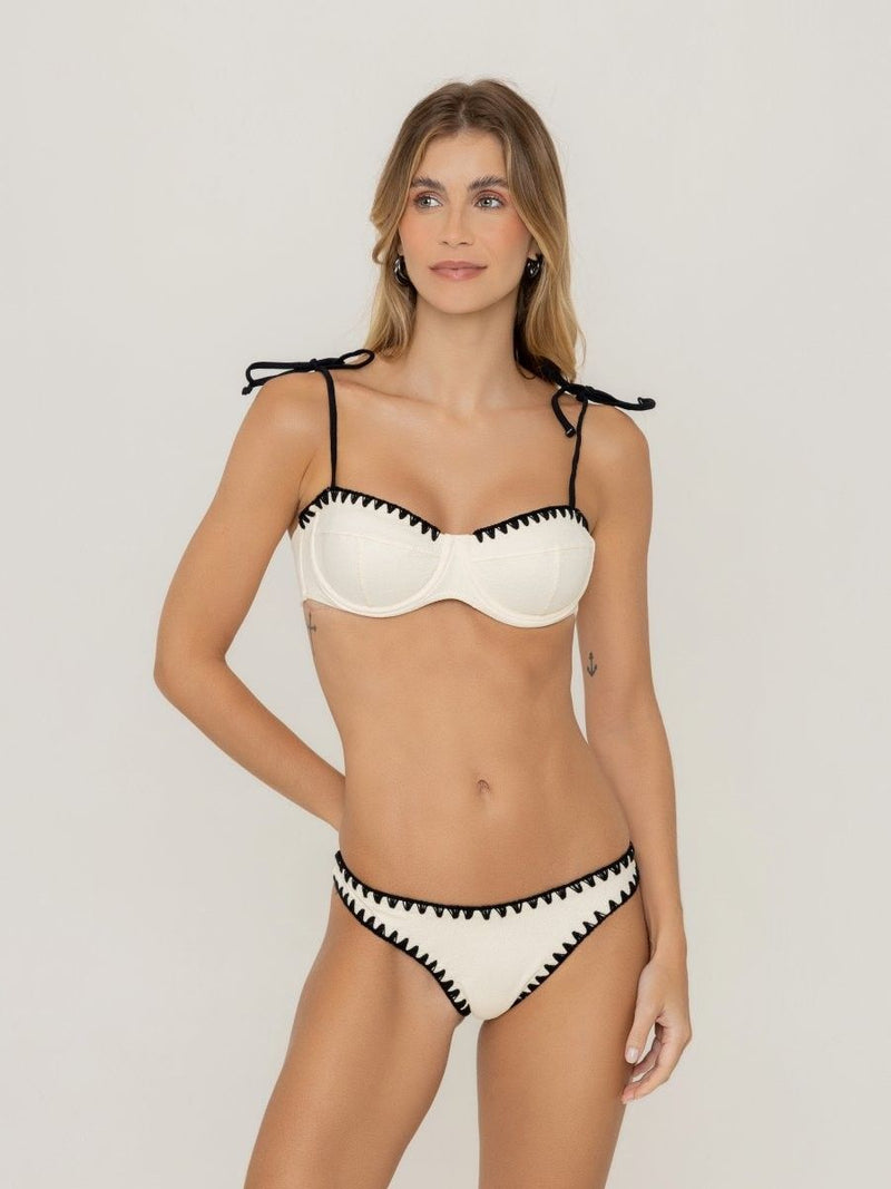 biquíni meia taça crochê corsage pérola 9144 brazil del mar