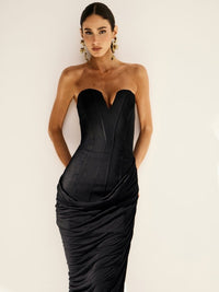 vestido longo preto zola 1007 oásis resortwear