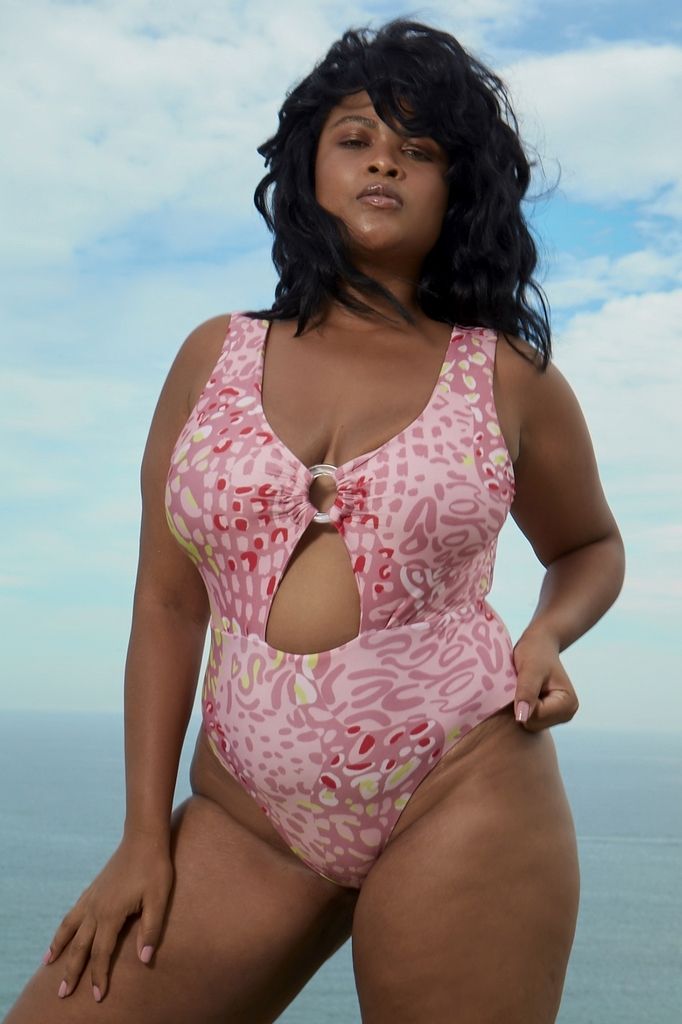 body argola cut out pink ounce 2170 feline by preta gil