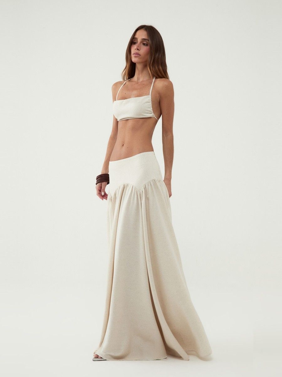 conjunto top e saia bege valquiria 0398 oásis resortwear