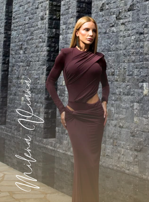 Milena Viana's Looks